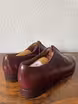 /bilder/schuh-dokumentation/derbies/rotbraune-derbies-holzgenagelt-vorderkappe-hinterkappe/sub/rotbraune-derbies-schraeg-hinten.avif