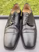 /bilder/schuh-dokumentation/derbies/schwarze-derbies-mit-vorderkappe/sub/schwarze-derbies-mit-vorderkappe-vorne.avif