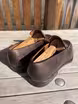 /bilder/schuh-dokumentation/loafer/sonstige-loafer/dunkelbraune-pseudo-penny-loafer/sub/dunkelbraune-pseudo-penny-loafer-schraeg-hinten.avif