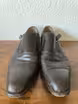/bilder/schuh-dokumentation/moenchsriemen/dunkelbraune-single-monks-im-double-monk-stil/single-monks-ungepflegt-schuhspanner-unterschied/ohne-schuhspanner/sub/dunkelbraune-single-monks-ungepflegt-ohne-schuhspanner-vorne.avif