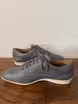 /bilder/schuh-dokumentation/sneakers/grau-blaue-sneakers/sub/grau-blaue-sneakers-seite-entgegengesetzt.avif