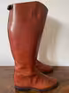 /bilder/schuh-dokumentation/stiefel/cognac-farbene-reitstiefel/sub/cognac-farbene-reitstiefel-seite-parallel.avif