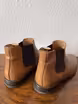 /bilder/schuh-dokumentation/stiefeletten/chelsea-boots/chelsea-boots-hellbraun/sub/chelsea-boots-hellbraun-hinten.avif