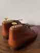 /bilder/schuh-dokumentation/stiefeletten/chukka-boots/cognac-farbene-chukka-boots/sub/cognac-farbene-chukka-boots-schraeg-hinten.avif