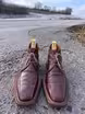 /bilder/schuh-dokumentation/stiefeletten/rotbraune-stiefeletten-parallelnaht/sub/rotbraune-stiefeletten-parallelnaht-vorne.avif