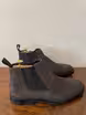 /bilder/schuh-dokumentation/velours/dunkelgraue-chelsea-boots-velours/sub/dunkelgraue-chelsea-boots-velours-seite-parallel.avif
